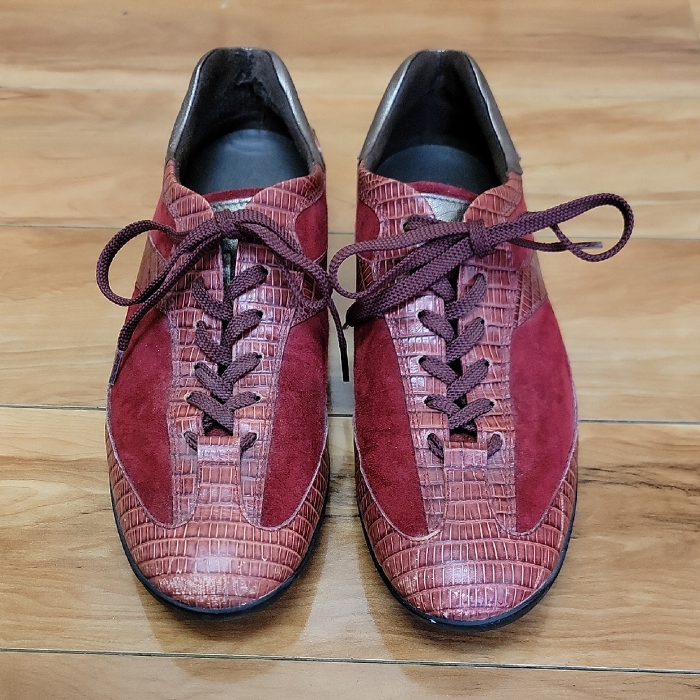 Tod's Size 39.5 Suede & Embossed Lizard Leather Lace-Up Driving Shoes Sneakers